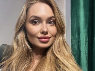 AnnaLunas's Live sex cam shows Profile Image