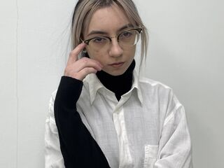BonnieBreed's Online Profile Image