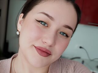 CharyBingg's HD live cams Profile Image