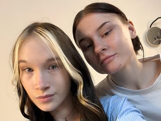 ElvaAndEdyt's Video live sex cam Profile Image