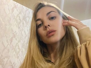 EmilyHollister's Video live sex cam Profile Image