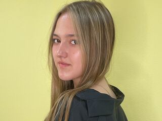 LoraFeathers's MILF live cam models Profile Image