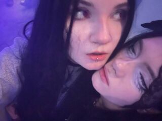 LuluAndAlis's Couple live cam shows Profile Image
