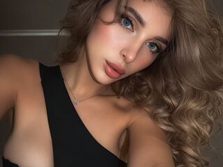 LuluBianco's Live sex cam chat Profile Image