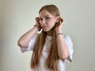 MaudBasil's Free live cam Profile Image
