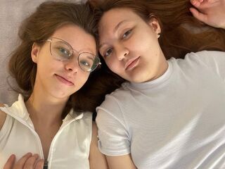 OdiliaAndWilda's Live dildo cam Profile Image